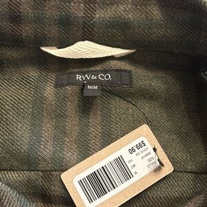 RW men’s flannel shirt in md